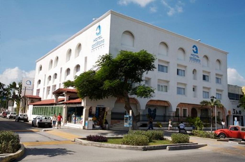 Hotel Antillano Канкун Экстерьер фото