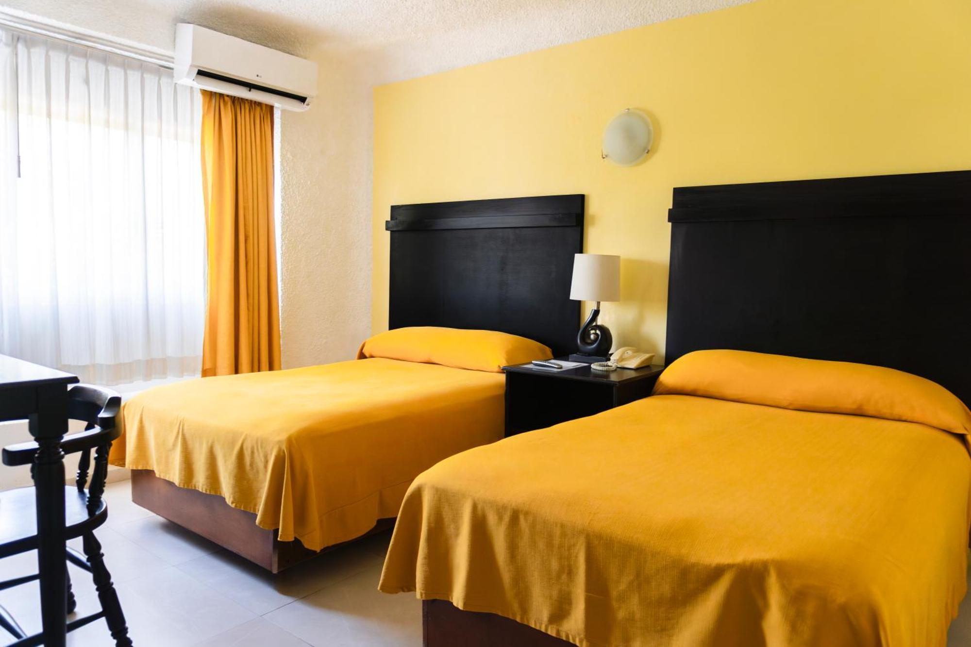 Hotel Antillano Канкун Экстерьер фото