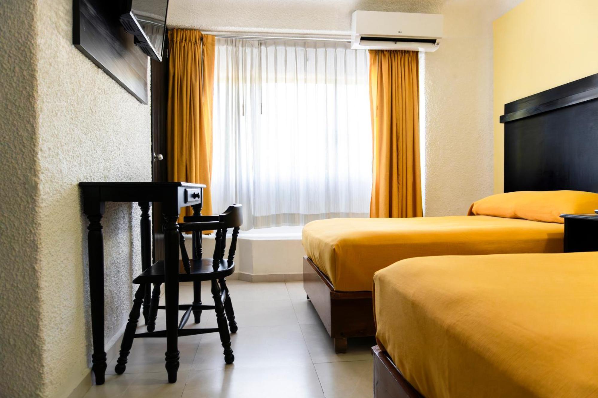 Hotel Antillano Канкун Экстерьер фото