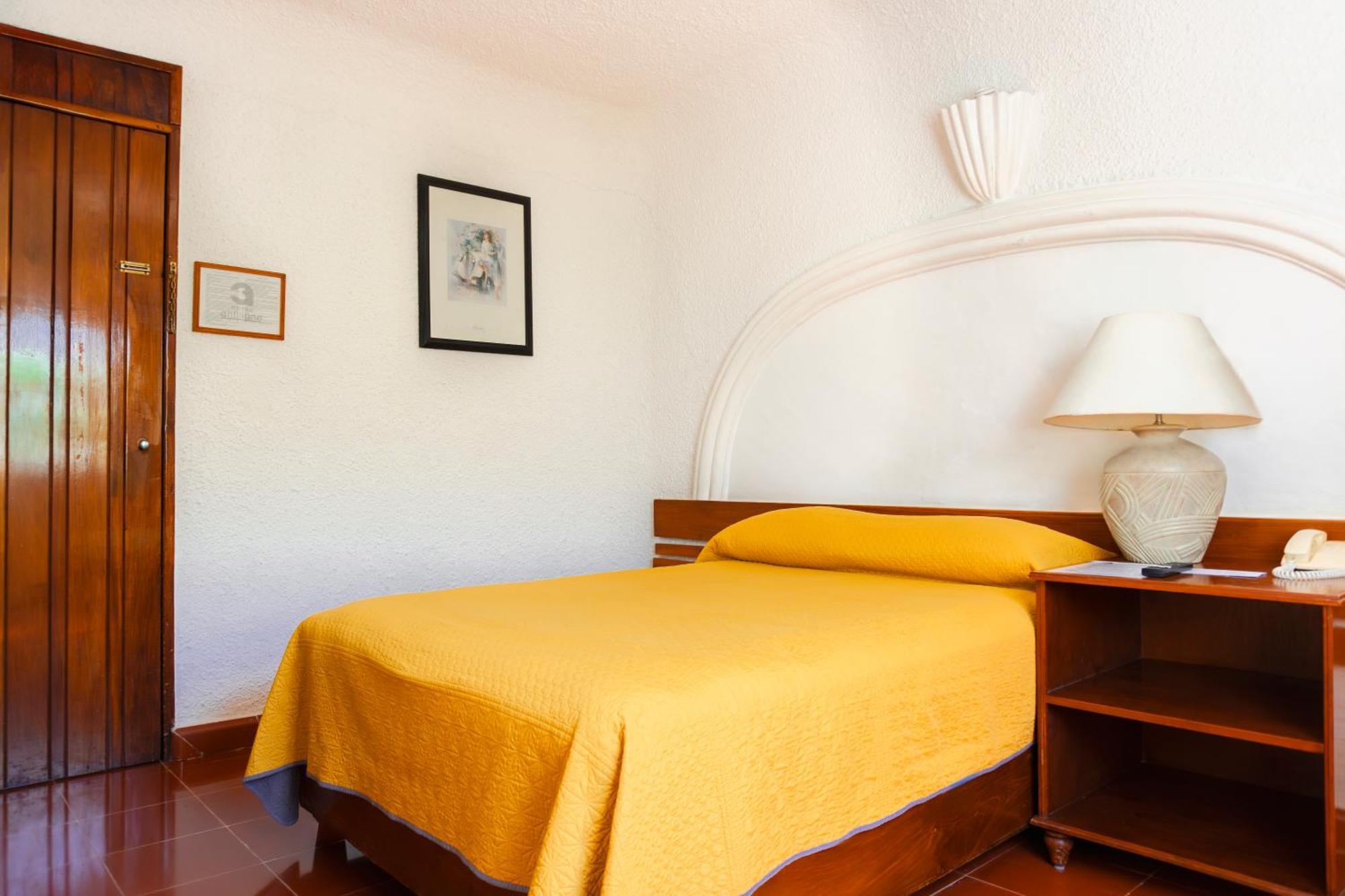 Hotel Antillano Канкун Экстерьер фото
